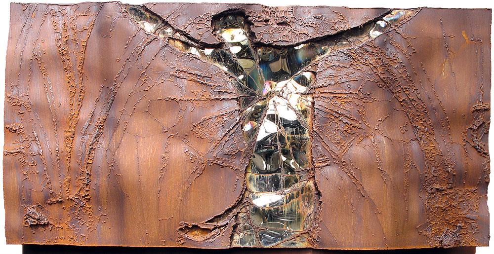 Rostiges Wandbild, Christus am Kreuz