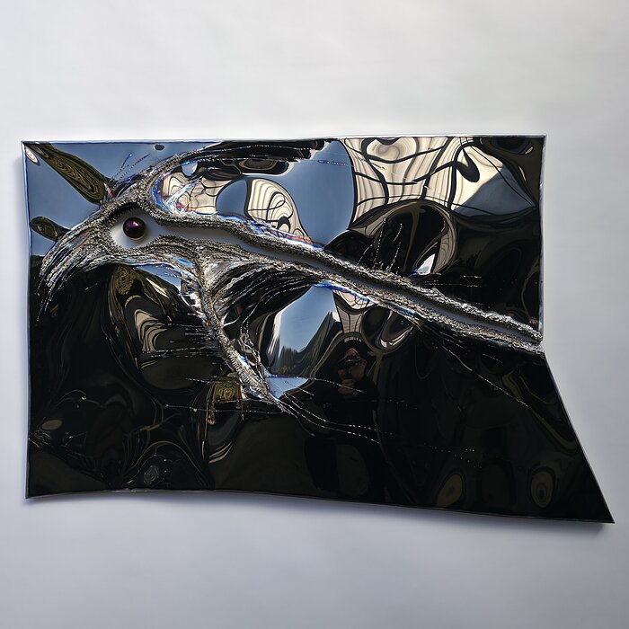 Metallbild mit Vogelmotiv: "Bird in Turbulence"